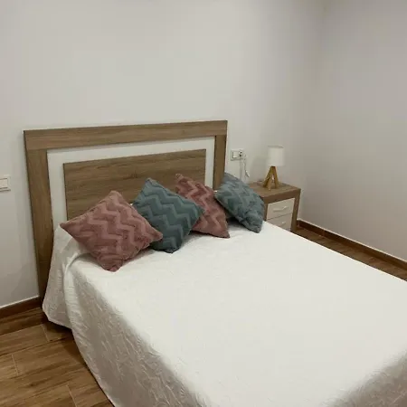 Agradable Casa Familiar En Pliego. Appartement Buitenkant foto